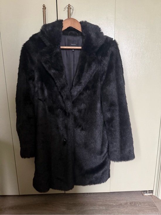 Talula Jackets & Blazers - Talula Beckledge Black Faux Fur Coat Size S